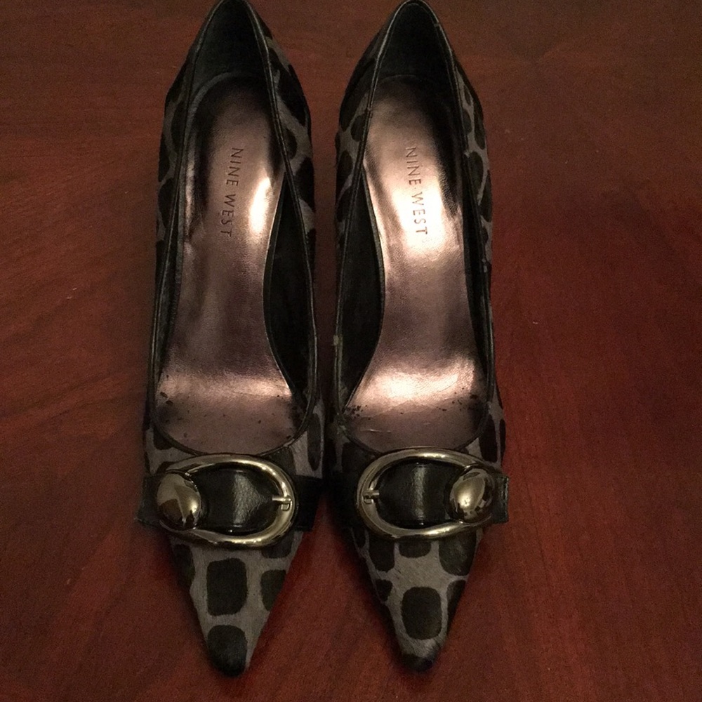 🦊 9 West black:gray cheetah cow hair. 4 in. Heel